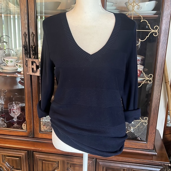Sweater by Tommy Hilfiger 3/4 sleeve V-Neck - Picture 2 of 10